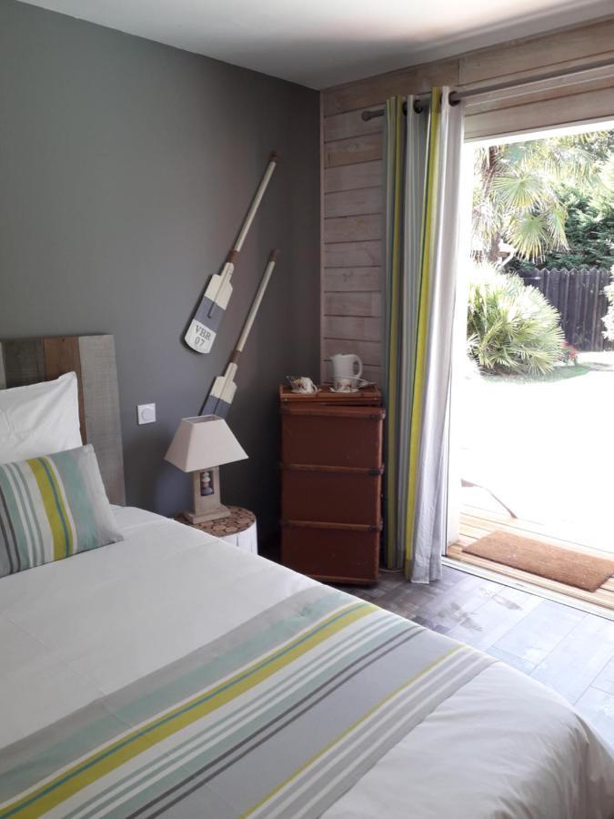 Les Rives Du Bassin Bed & Breakfast Le Teich Exterior foto